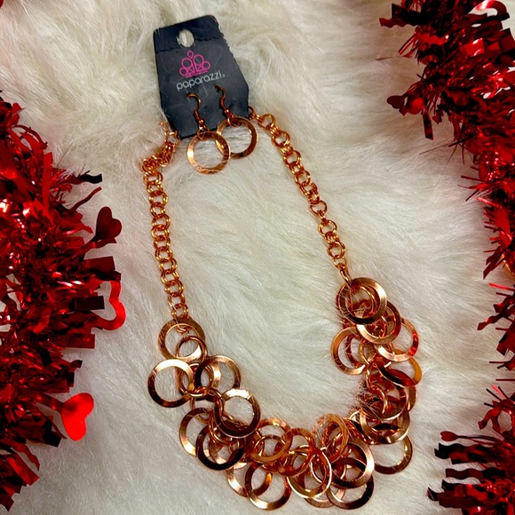 Accessories - Rose gold style accessories necklace with earrings
